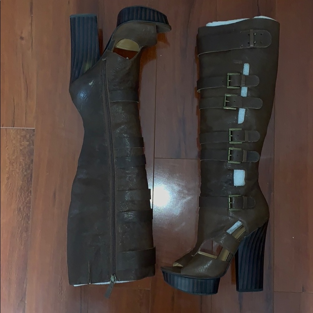 Nine West Leather Gladiator Platforms